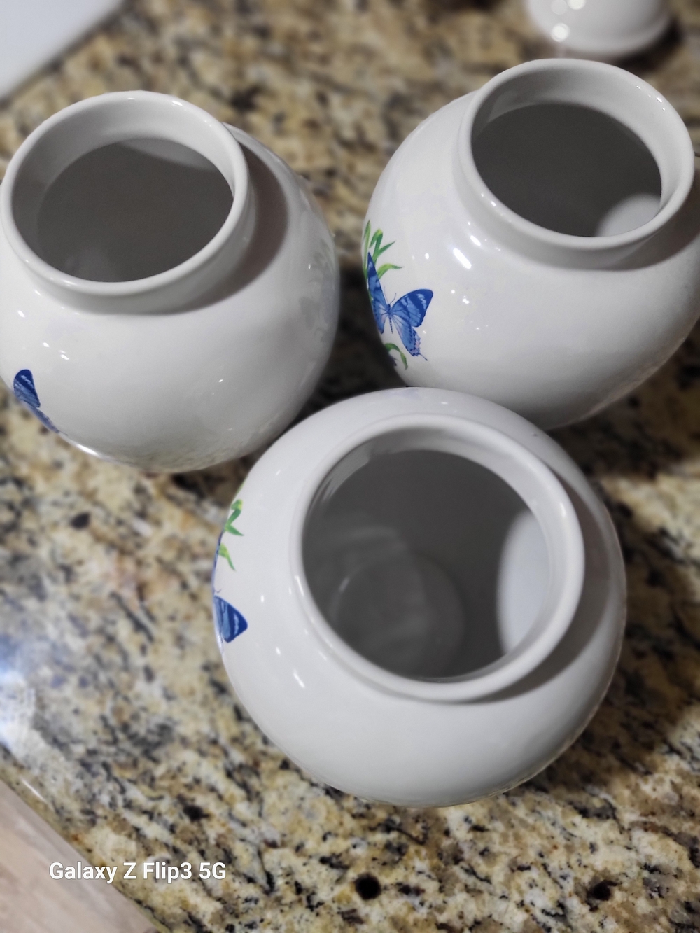 Vintage FTD Ceramic Ginger Jar with Lid – Blue Butterfly Motif Set Of 3 - Picture 3 of 14